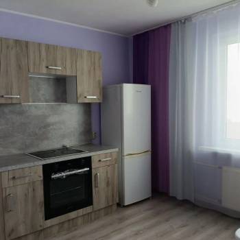 Сдается 1-комнатная квартира, 38 м²