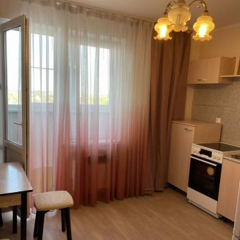 Сдается 1-комнатная квартира, 39 м²