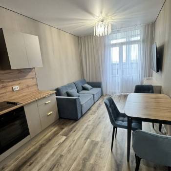 Сдается 1-комнатная квартира, 38 м²