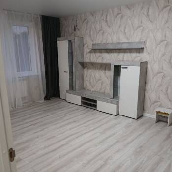 Сдается 1-комнатная квартира, 42 м²