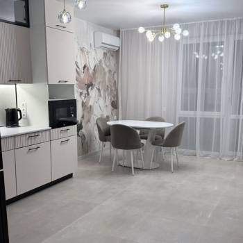 Сдается 1-комнатная квартира, 47 м²