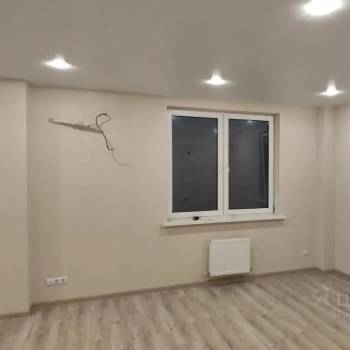 Продается 1-комнатная квартира, 37,3 м²