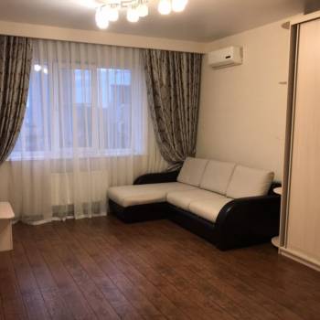 Продается 1-комнатная квартира, 50,9 м²