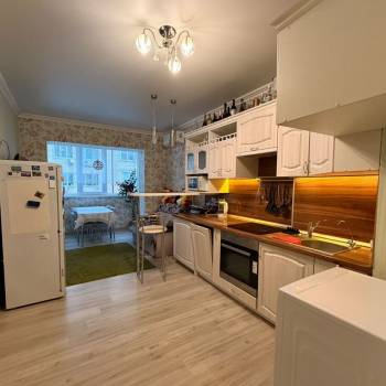 Сдается 2-х комнатная квартира, 60 м²