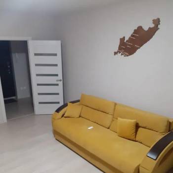 Сдается 1-комнатная квартира, 49 м²