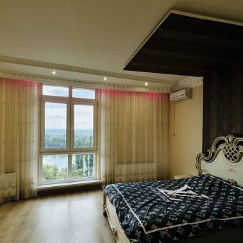 Продается 2-х комнатная квартира, 89 м²