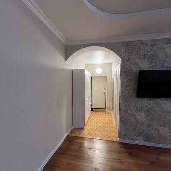 Продается 1-комнатная квартира, 45 м²