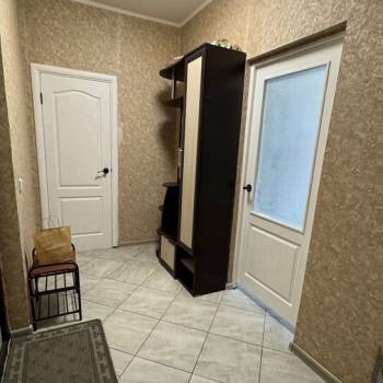 Продается 1-комнатная квартира, 41 м²