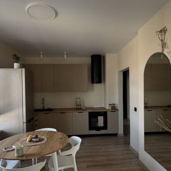 Сдается 2-х комнатная квартира, 64 м²