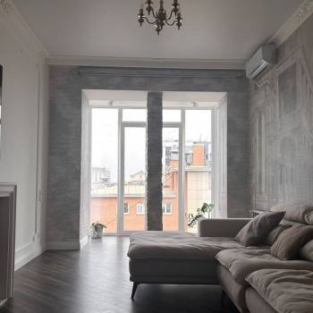Сдается 2-х комнатная квартира, 75 м²