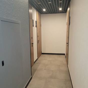 Продается 1-комнатная квартира, 35 м²