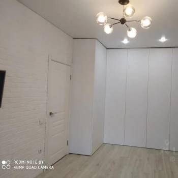 Продается 1-комнатная квартира, 42,3 м²