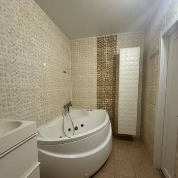 Продается 1-комнатная квартира, 40,9 м²