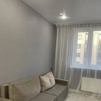 Сдается 1-комнатная квартира, 42 м²