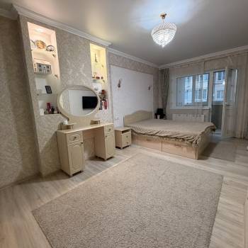Сдается Многокомнатная квартира, 60 м²