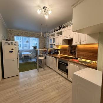 Сдается Многокомнатная квартира, 60 м²