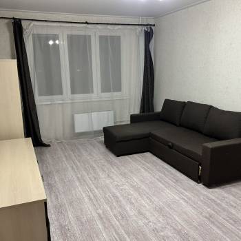 Сдается 1-комнатная квартира, 40 м²
