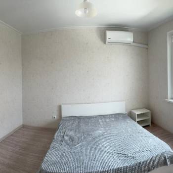 Продается 1-комнатная квартира, 32 м²