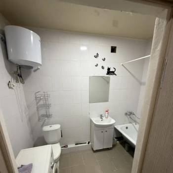 Продается 1-комнатная квартира, 37,3 м²