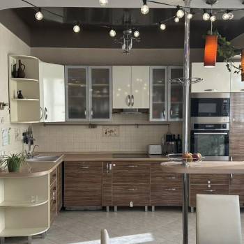 Сдается Многокомнатная квартира, 90 м²