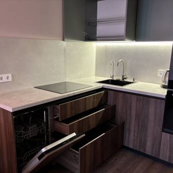 Сдается 1-комнатная квартира, 42 м²
