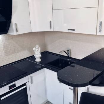 Продается 1-комнатная квартира, 30 м²