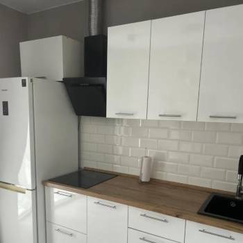 Сдается 1-комнатная квартира, 55 м²