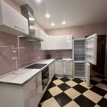 Продается 3-х комнатная квартира, 76,6 м²