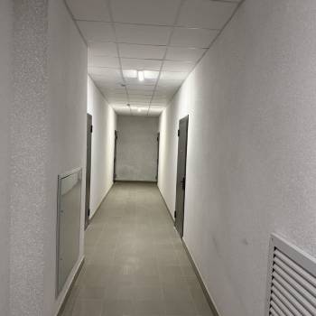 Продается 1-комнатная квартира, 42 м²