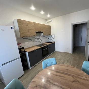 Сдается 1-комнатная квартира, 46 м²