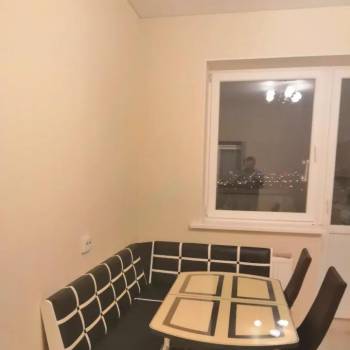 Сдается 1-комнатная квартира, 50 м²