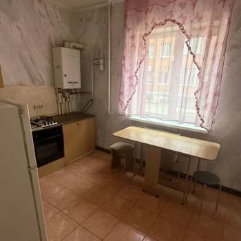 Сдается 1-комнатная квартира, 46 м²