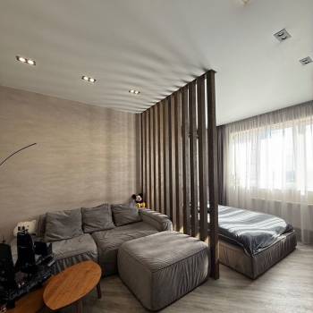 Продается 1-комнатная квартира, 42 м²