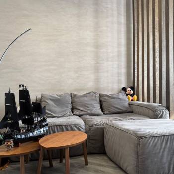Продается 1-комнатная квартира, 42 м²