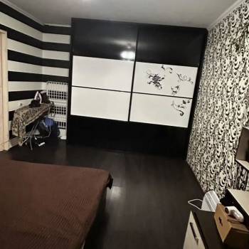 Продается 1-комнатная квартира, 40 м²