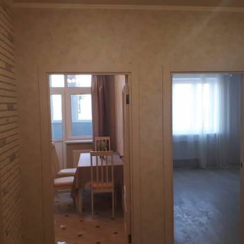 Сдается 1-комнатная квартира, 42 м²