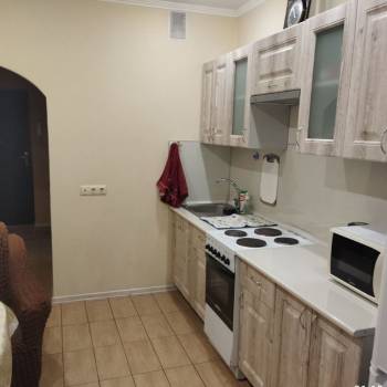 Сдается 1-комнатная квартира, 40 м²