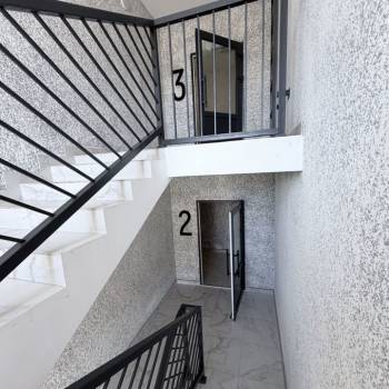 Продается 1-комнатная квартира, 43 м²