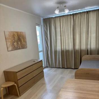 Сдается 1-комнатная квартира, 50 м²