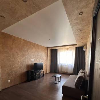 Сдается 1-комнатная квартира, 45 м²