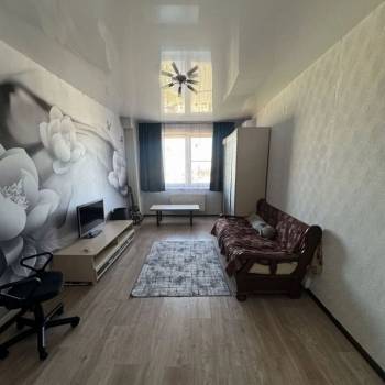 Сдается 1-комнатная квартира, 43 м²