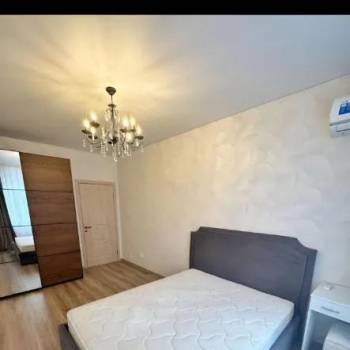 Продается 1-комнатная квартира, 41,7 м²