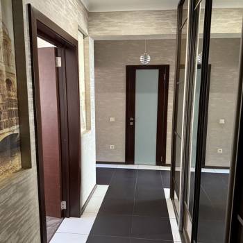 Сдается 2-х комнатная квартира, 60 м²