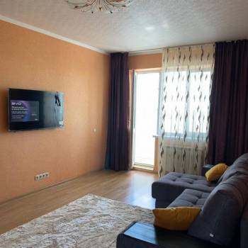 Сдается 1-комнатная квартира, 50 м²