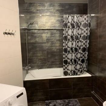 Сдается 1-комнатная квартира, 50 м²
