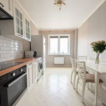 Продается 1-комнатная квартира, 40,4 м²