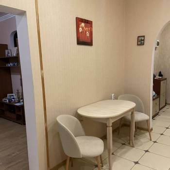 Сдается 1-комнатная квартира, 49 м²