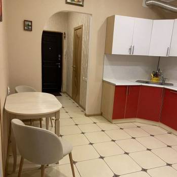 Сдается 1-комнатная квартира, 49 м²