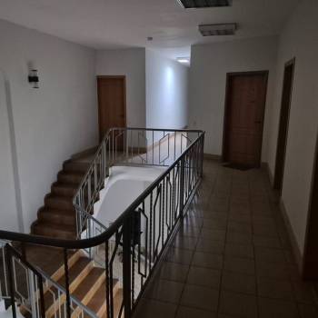 Сдается Нежилое помещение, 1054 м²