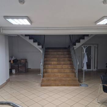 Сдается Нежилое помещение, 1054 м²